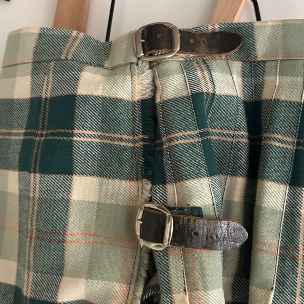 Vintage Borderglen green and pink plaid kilt style skirt size small - Picture 6 of 7
